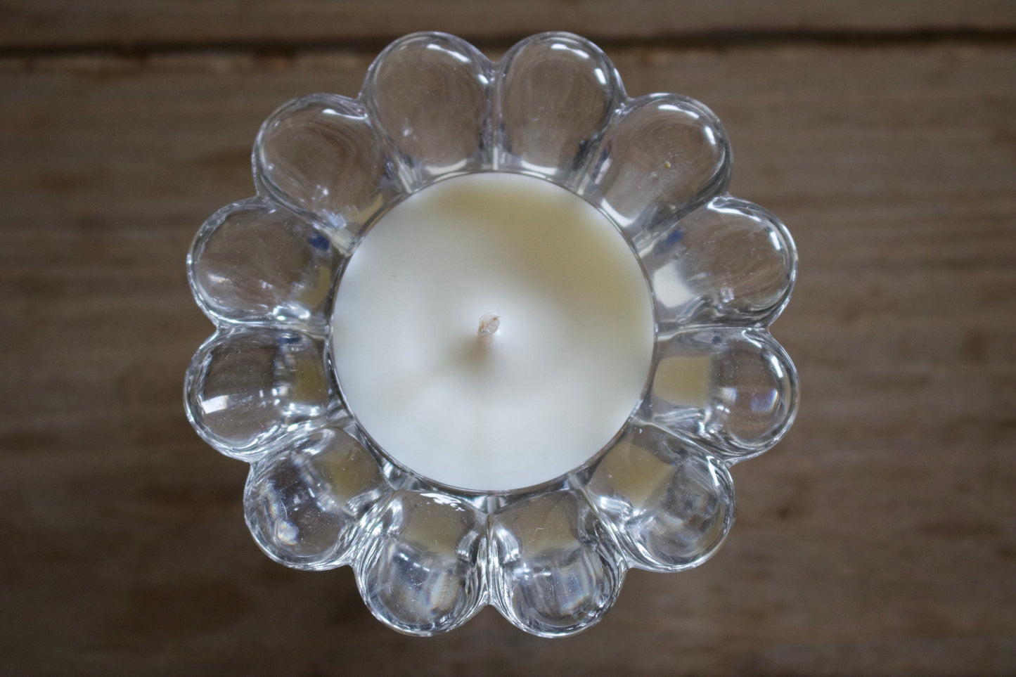 Vintage flower shape glassware with Unscented soy candle
